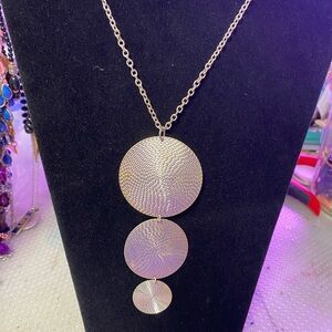 Elegant Silver Pendant Necklace